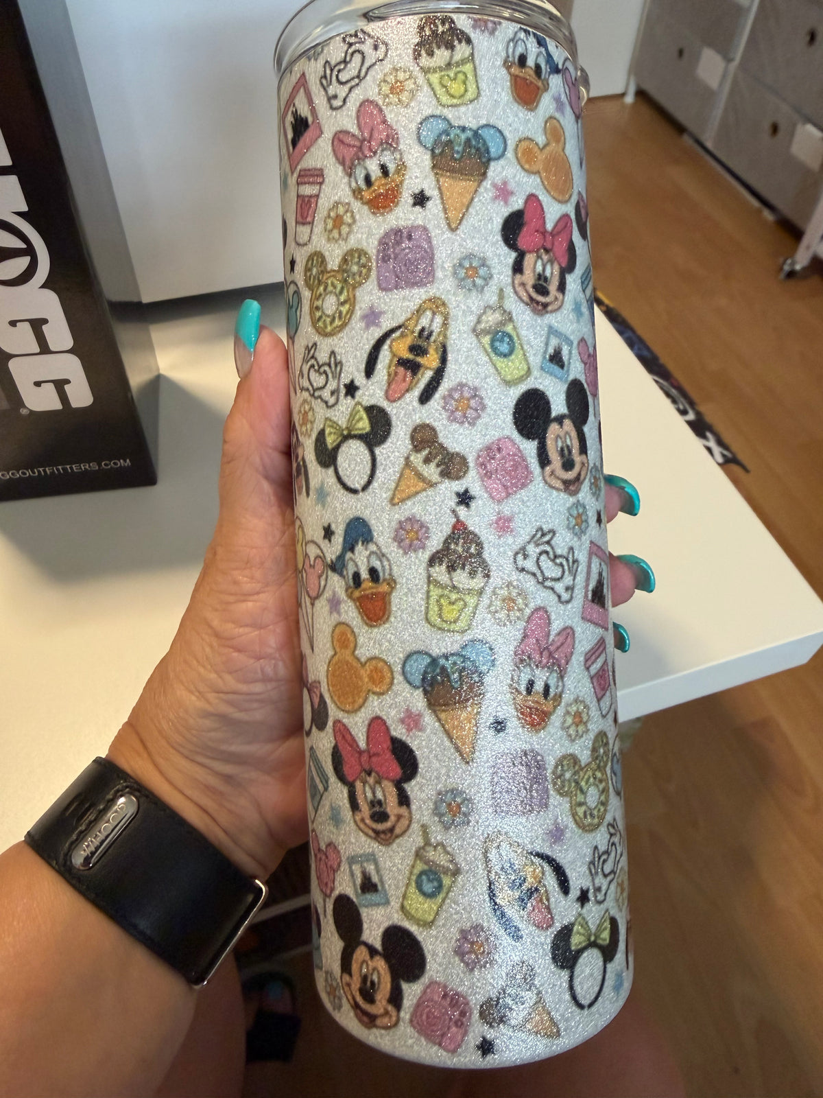 ✨ Disney-Inspired Glitter 20 oz Skinny Tumbler