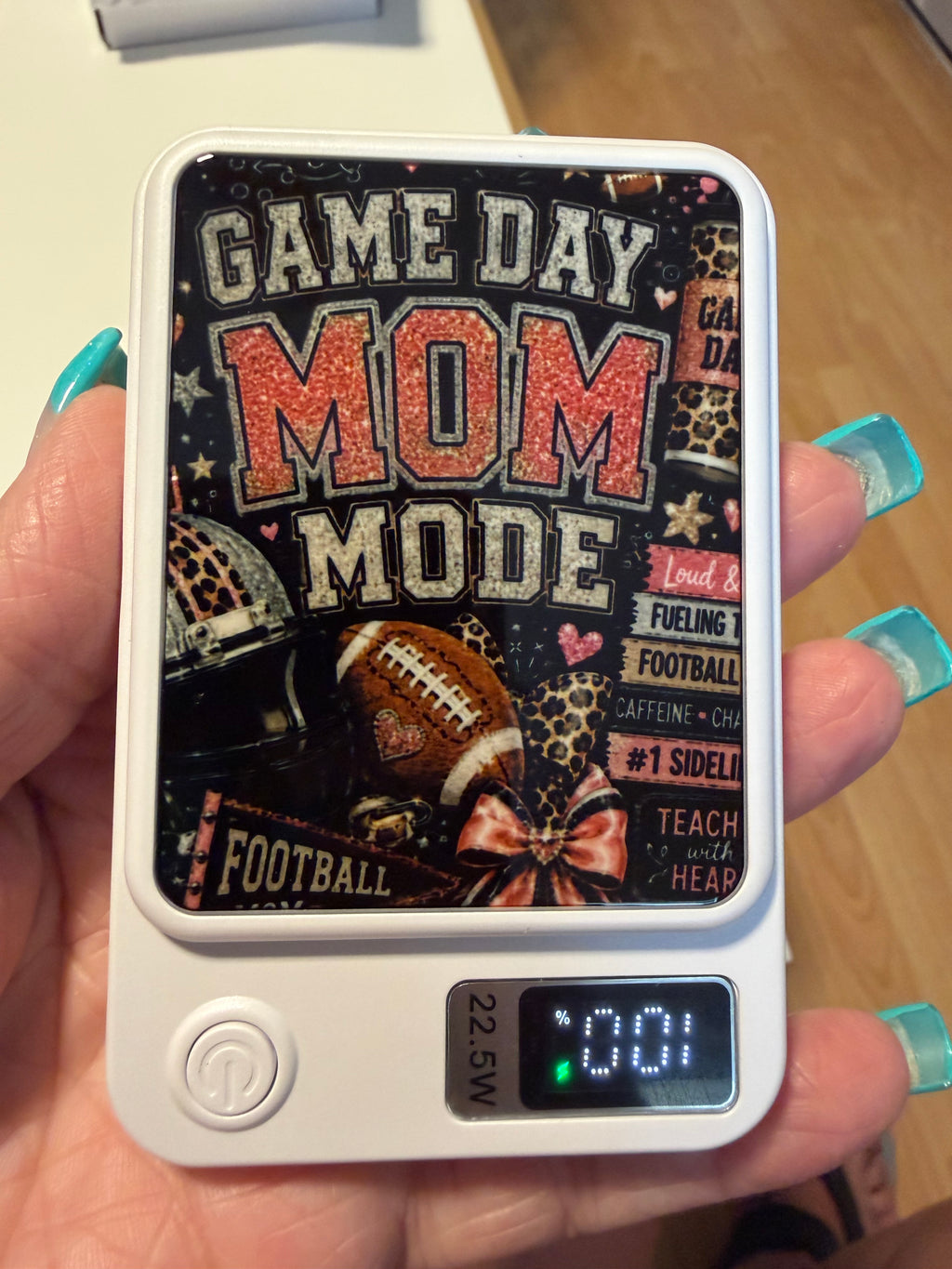 Power bank 🏈 Game Day Mom Mode Magnetic Power Bank – 22.5W Fast Charging